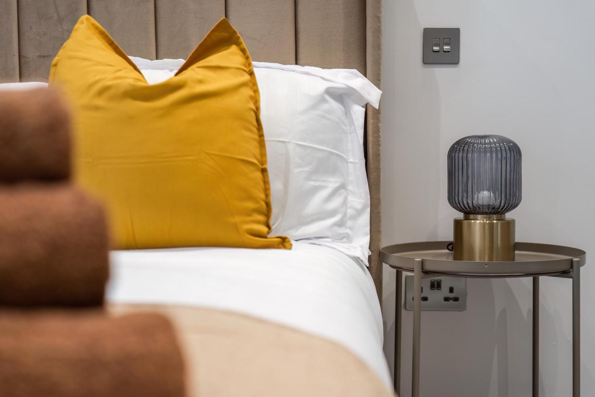 Modern & Stylish Apartments Didcot With Free Wifi Exterior photo