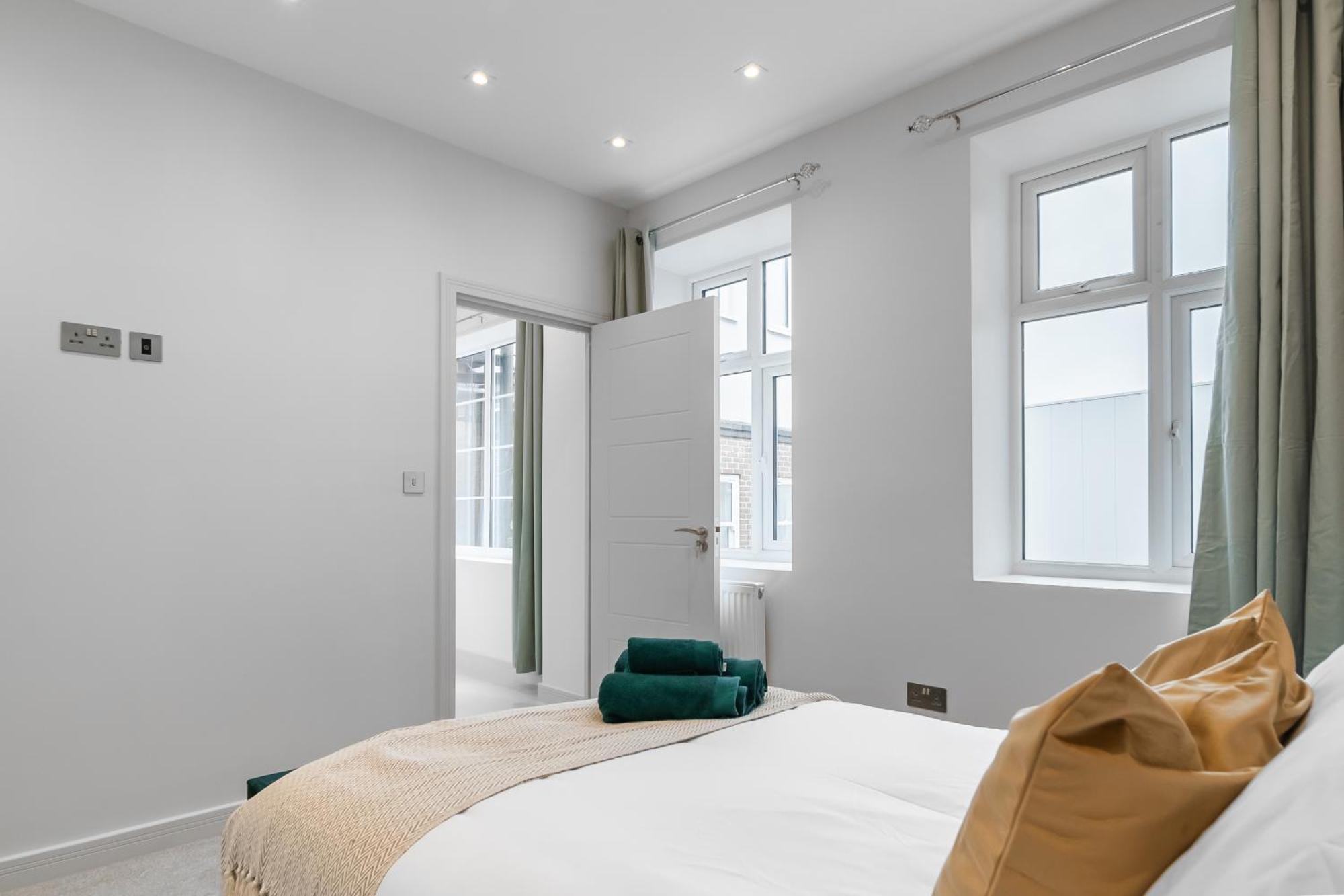Modern & Stylish Apartments Didcot With Free Wifi Exterior photo