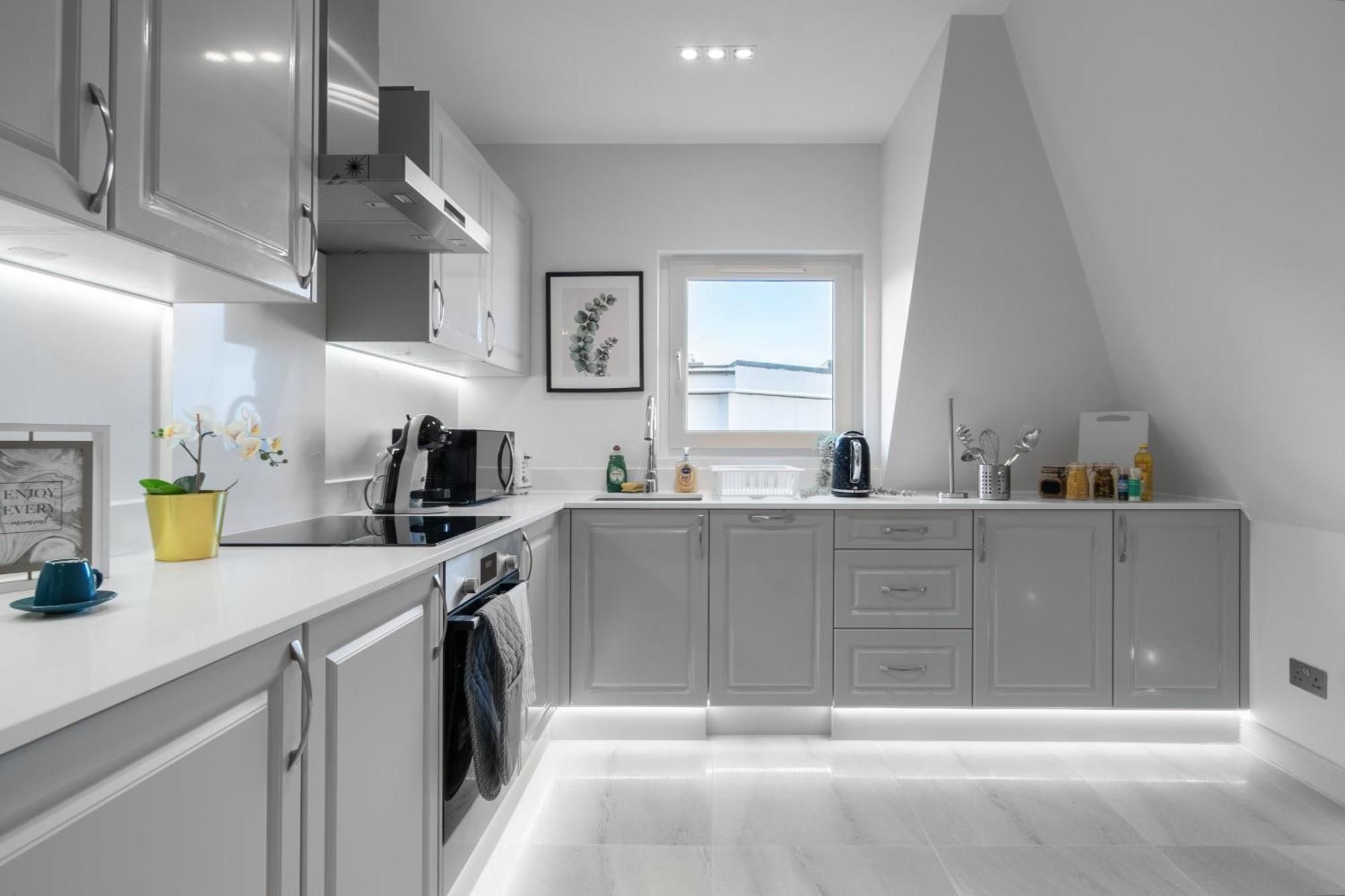 Modern & Stylish Apartments Didcot With Free Wifi Exterior photo